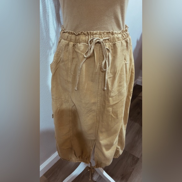 Daily practice for Anthropologie twofer cargo dress - Picture 4 of 9